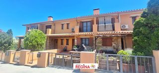 Casa  Carrer del turó. Una casa muy agradable y espaciosa. lista para entrar a vivir.