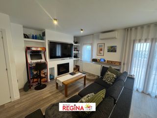 Casa  Carrer del turó. Una casa muy agradable y espaciosa. lista para entrar a vivir.
