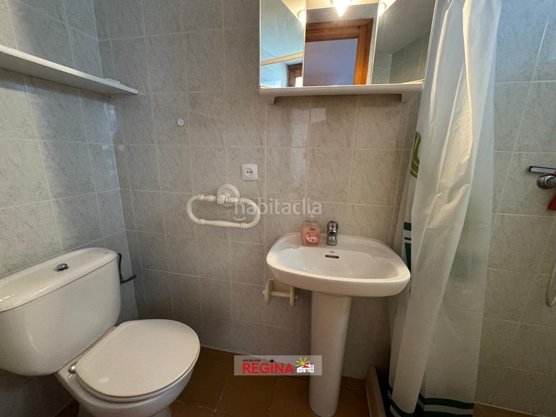 Foto 0dc72526-e244-4888-8096-653b303fd50f. Casa adossada amb calefacció aparcament a Riells Escala (L´)
