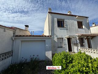 Reihenhaus  Carrer neptú. Casa con mucho potencial en una zona residencial muy tranquila