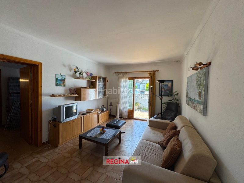 Foto a8ebe331-e887-4936-96a2-8f2e24068e1b. Casa adossada amb calefacció aparcament a Riells Escala (L´)