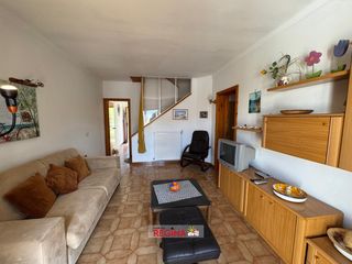 Semi detached house  Carrer neptú. Casa con mucho potencial en una zona residencial muy tranquila