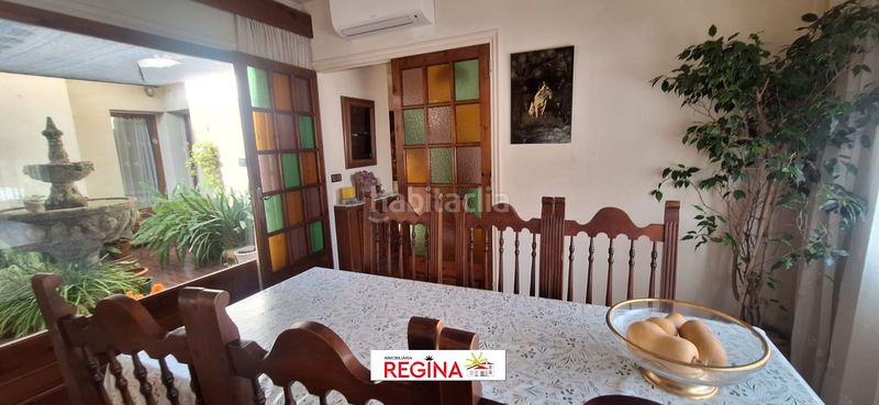 Foto 997b45e9-e4d8-4245-a3e8-b150f3536857. Xalet amb xemeneia a Eixample Residencial Escala (L´)