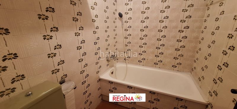 Foto 03d40c83-dc5a-40b0-9993-1f0e61b9f586. Apartament amb xemeneia a Nucli Antic Escala (L´)
