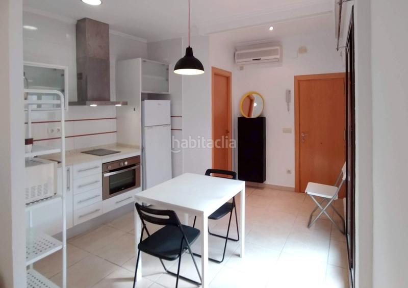 Foto fc4b9ce2-5f02-4f2a-9dea-a0d2e7967854. Alquiler estudio acogedor loft en el casco antiguo de la ciudad. en Tarragona
