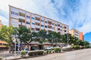 Appartement à Nou Eixample Nord. Oportunidad: piso amplio y luminoso en avenida cataluña