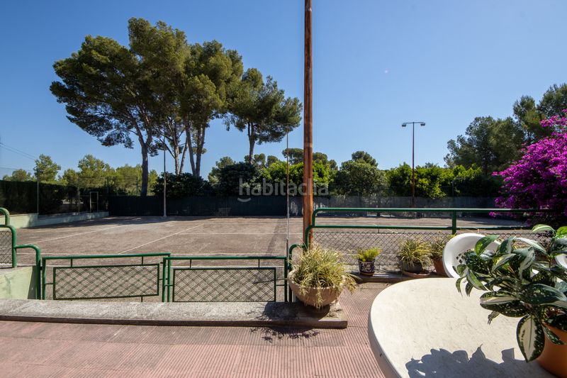 Foto 5c894cbb-a486-4b2b-9c29-0925ed75e11d. Casa adossada amb xemeneia piscina a pla de maset - cap de Salou Salou