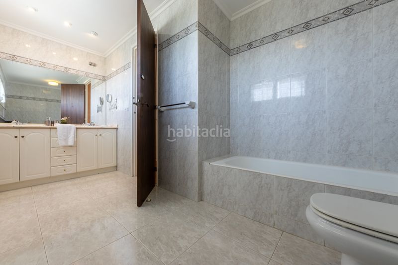 Foto 8c7f6768-85b8-4790-a390-48d7340be291. Casa adossada amb xemeneia piscina a pla de maset - cap de Salou Salou