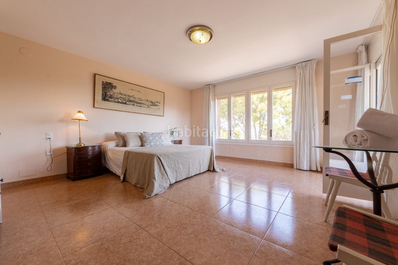 Foto a28a0595-87e9-4801-9eea-abc07a0ddaf4. Casa adossada amb xemeneia piscina a pla de maset - cap de Salou Salou