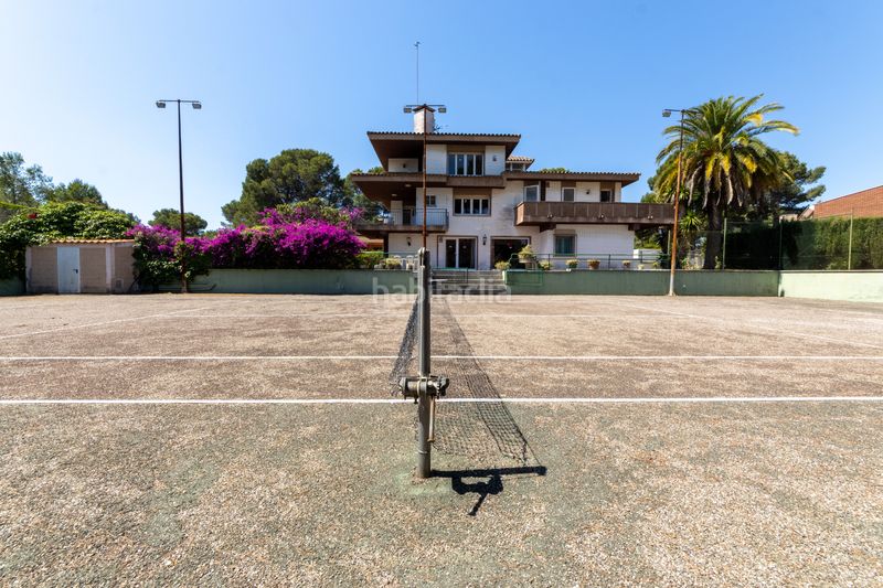 Foto a79b78af-4df5-41af-a899-c630c361c342. Casa adossada amb xemeneia piscina a pla de maset - cap de Salou Salou