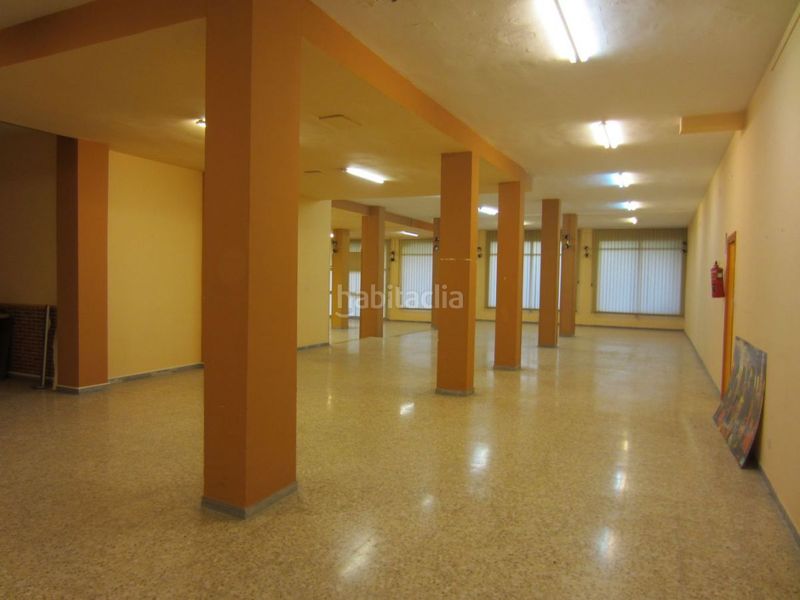 Foto f3b2d065-898f-4245-80d9-3d3e10669f7f. Local comercial a Selva del Camp (La)