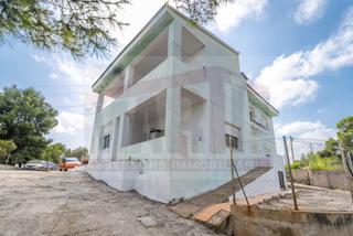 Chalet à Castellvell del Camp. Chalet en venta en castellvell del camp, 7 dormitorios.