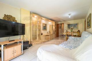 Appartement dans Centre. Piso en venta en avda. pere ceremonis, 3 dormitorios.