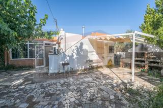 Haus  Recreo 48. Casa con finca en venta en riudoms, 2 dormitorios.