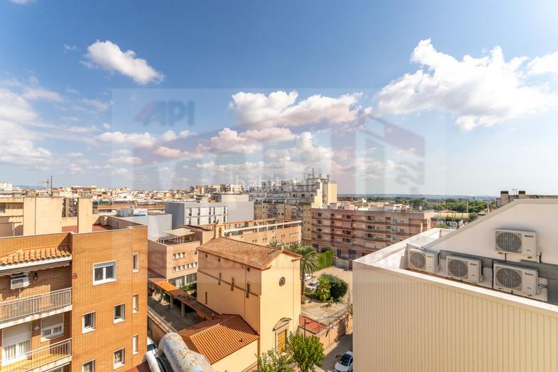 Foto 130b1efc-d435-41b3-b986-0806bfafdd71. Piso  en venta en camí tarragona, 2 dormitorios. en Reus