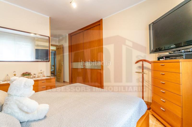 Foto 110be7a1-9569-4ef5-9e0a-7077c6e507cb. Piso  en venta en barrio niloga, 4 dormitorios. en Reus