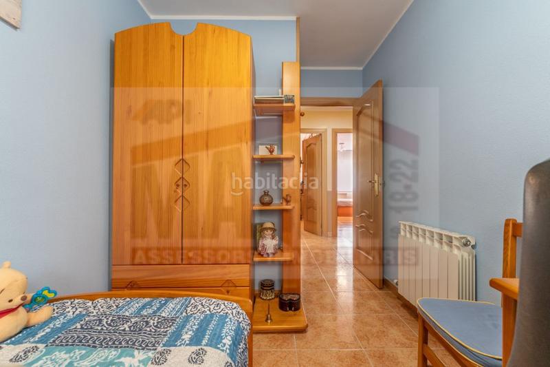 Foto 8287363e-684b-4ed7-97b1-97cf14660044. Piso  en venta en barrio niloga, 4 dormitorios. en Reus