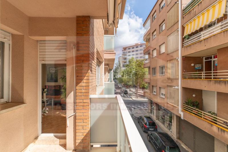 Foto b411ab97-6a42-40e3-90d1-1170249179f3. Piso  en venta en barrio niloga, 4 dormitorios. en Reus