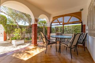 Chalet à Platja de Mont-roig. Chalet en venta en montroig del camp, 3 dormitorios.
