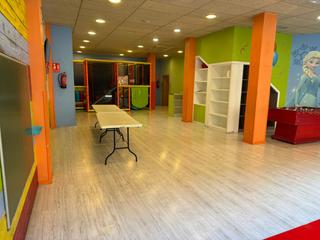 Lloguer Local Comercial  Castellvell. Local comercial a la calle en alquiler en alta.