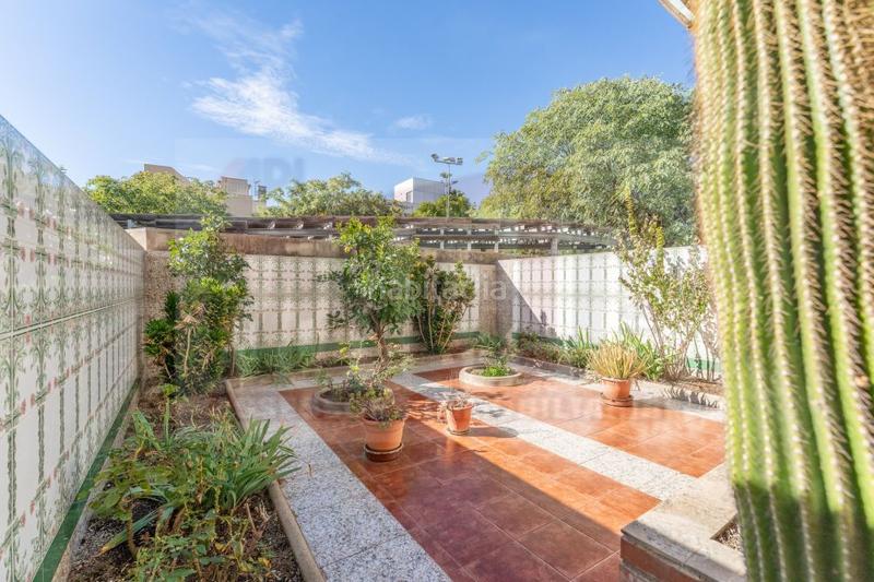 Foto 806d09a1-db3d-4385-8ab3-b98b43b145ed. Casa a schiera con riscaldamento parcheggio in Centre Reus