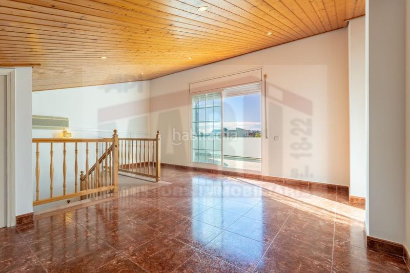 Foto 94c881c7-d21b-4a4b-ba0a-60fb9920c686. Casa a schiera con riscaldamento parcheggio in Centre Reus