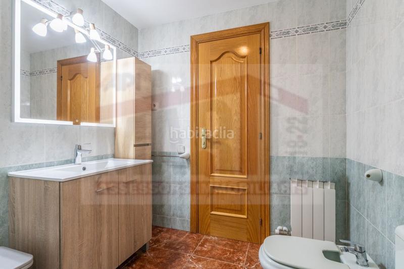Foto f6546f89-8189-498f-997b-3dbd3d1f5a72. Casa a schiera con riscaldamento parcheggio in Centre Reus