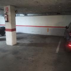 Parking coche  Paisos catalans. Aparcamiento en venta en avda. paisos catalans.