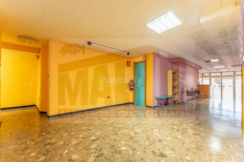 Foto 0380a1d4-4b44-4b27-a9a0-2f98f7315b28. Local commercial dans Centre Reus