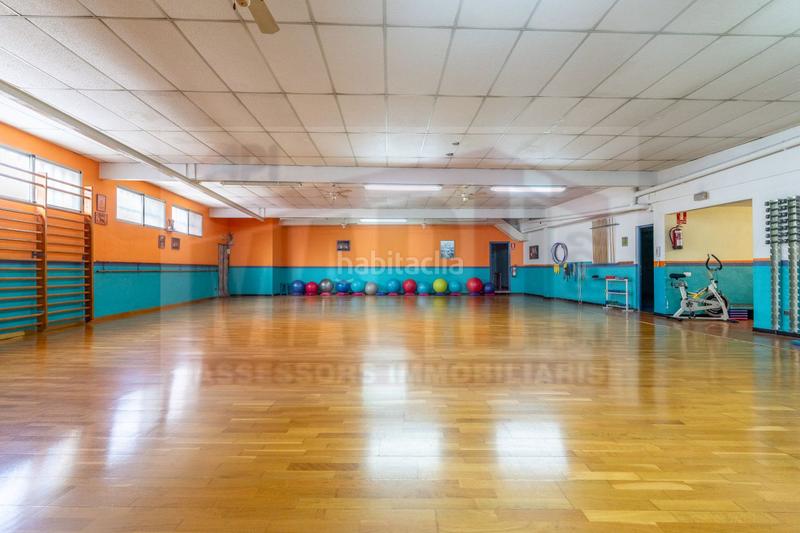 Foto ec06cba9-24c5-471e-a2a7-fdbdc6d6ff0f. Local commercial dans Centre Reus