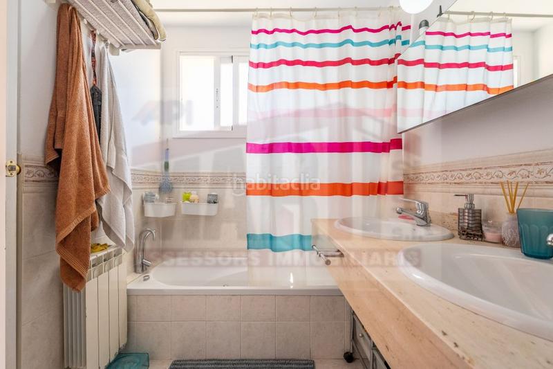 Foto 47e14f0a-587c-4ea4-a16b-3462634c7727. Casa adossada amb calefacció a Els Ametllers Cambrils