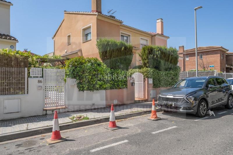 Foto be5ccedf-cdd5-48f3-b93d-6144dee5ff37. Casa adossada amb calefacció a Els Ametllers Cambrils