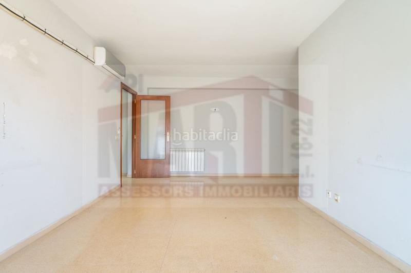 Foto 48fb73b6-7225-4774-88e4-a08ba90e88d0. Pis amb calefacció aparcament a Mestral Reus
