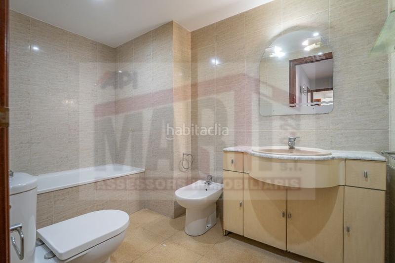 Foto 57cee345-ac60-4e8f-9ddc-b708d64abe8a. Pis amb calefacció aparcament a Mestral Reus