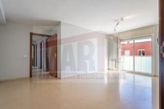 Piso en Mestral. Piso en venta en avda. comerc, 3 dormitorios.