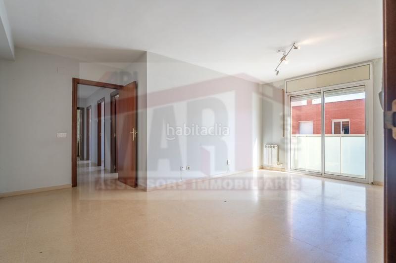 Foto caa24745-dc85-4519-ac27-6b8389a4a99e. Pis amb calefacció aparcament a Mestral Reus