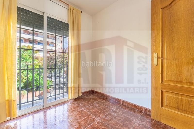 Foto 2921a1a7-77c6-4cca-a6d1-cc1d81e48167. Casa adosada adosado en venta en avda. pere ceremoniós, 5 dormitorios. en Reus