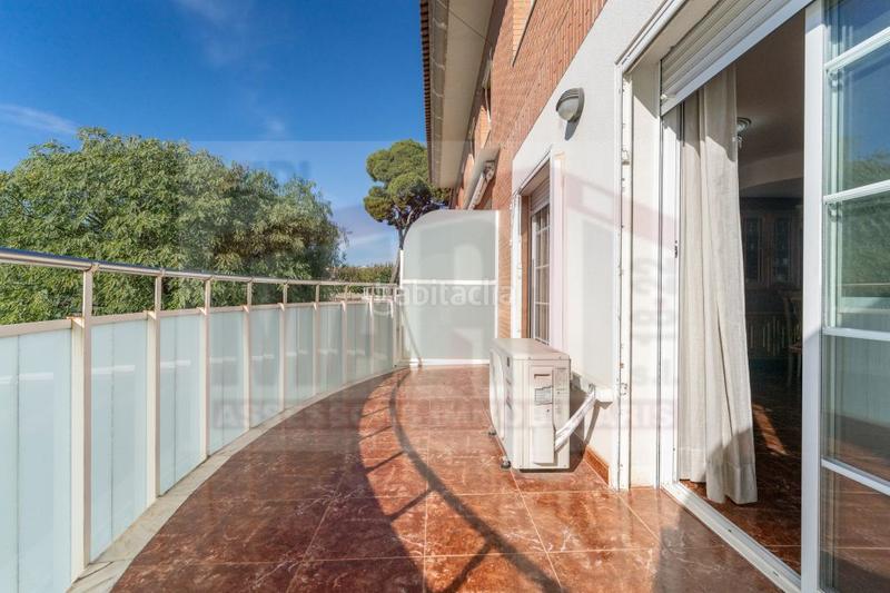 Foto 48653430-20e7-41c6-b771-8618c8469060. Casa adosada adosado en venta en avda. pere ceremoniós, 5 dormitorios. en Reus