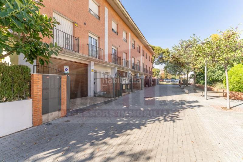 Foto a56effb0-f374-417a-b38f-f2b705f552bf. Casa adosada adosado en venta en avda. pere ceremoniós, 5 dormitorios. en Reus
