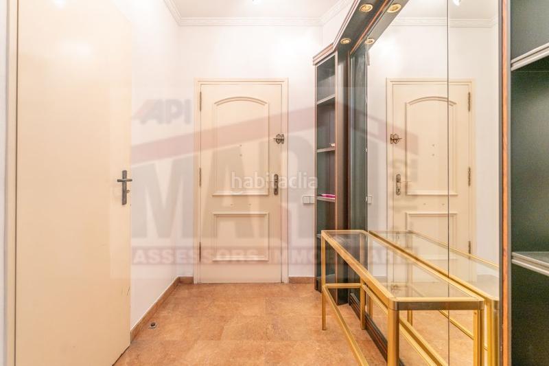 Foto e0a159cd-89f4-4f65-a790-222bbe2d07b9. Casa adosada adosado en venta en avda. pere ceremoniós, 5 dormitorios. en Reus