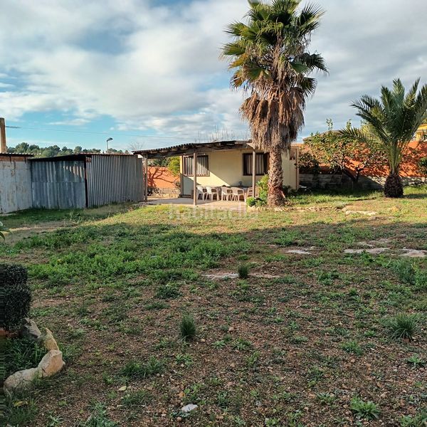 Foto b5057c10-cc2e-45d2-a1bc-6506ef36b66d. Terreny residencial a Catllar (El)