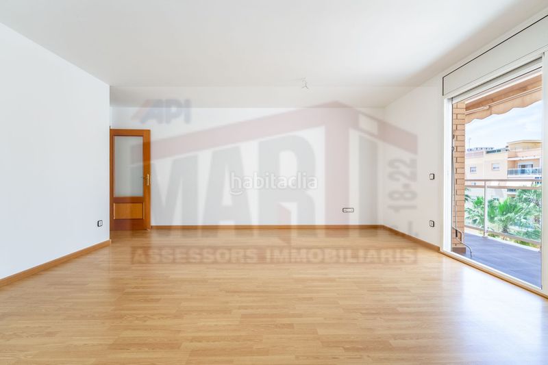 Foto e723acbe-2736-4fa0-b3a9-e4ad981e849a. Pis amb calefacció a Migjorn Reus