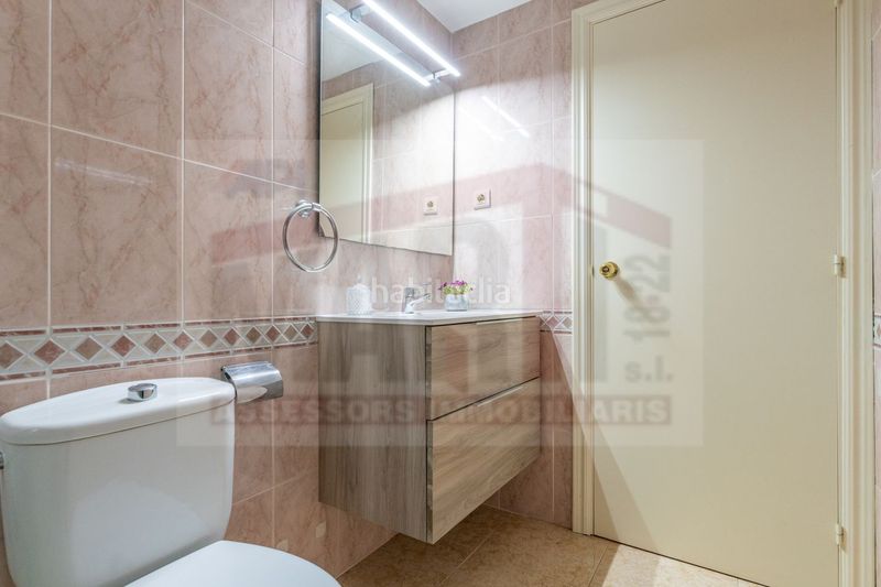 Foto 25d4dfd0-f579-414c-9ce1-0a01409a20bc. Pis amb calefacció aparcament a Mestral Reus