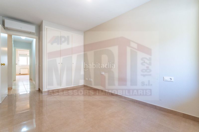 Foto 7e5a25f1-54b0-47ca-b512-38f07d26e5b3. Pis amb calefacció aparcament a Mestral Reus