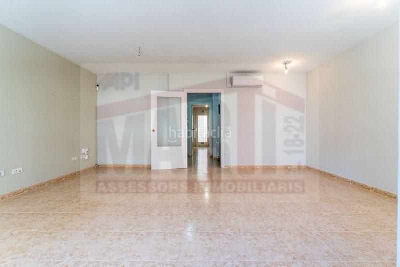 Foto 849ecd15-fcef-4ed3-ba2f-e5865edea8e9. Pis amb calefacció aparcament a Mestral Reus