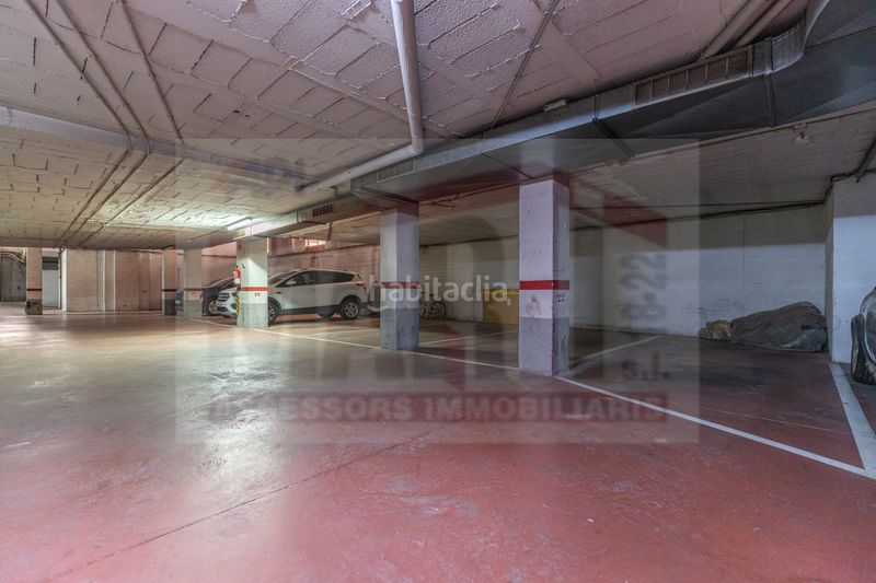 Foto a3c1cf00-6eb7-42b6-93ff-866a9ddf762e. Pis amb calefacció aparcament a Mestral Reus