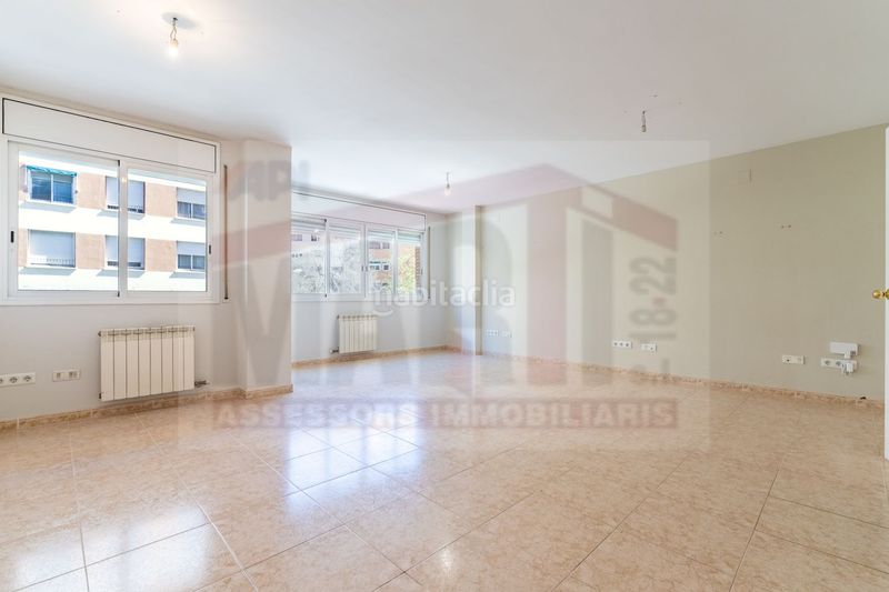 Foto c08888e7-b441-4b44-b87b-a9cff19eb6a2. Pis amb calefacció aparcament a Mestral Reus