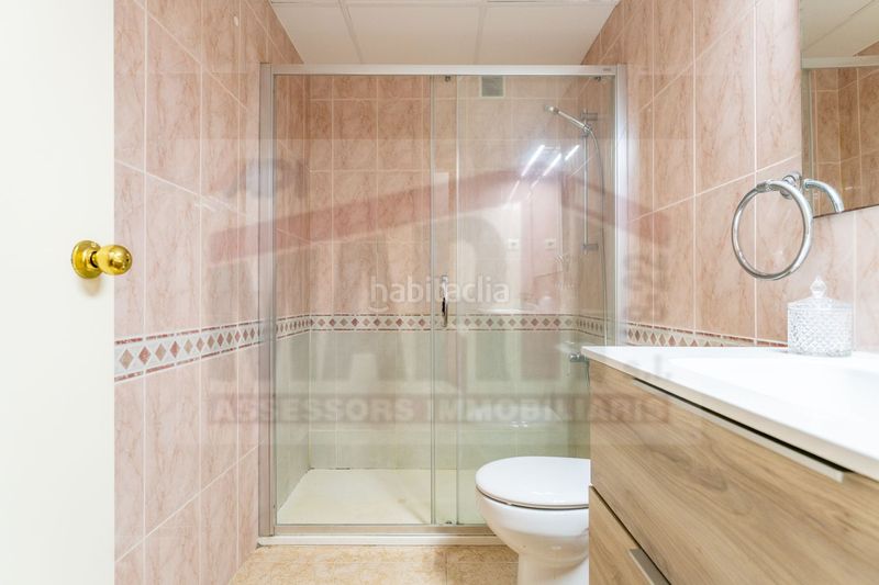 Foto d32b1d1c-1d5d-4a80-8b98-3f27e4e71528. Pis amb calefacció aparcament a Mestral Reus