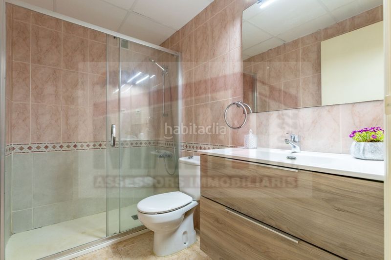 Foto d3422638-3870-4610-a43b-7d6038ca8e2f. Pis amb calefacció aparcament a Mestral Reus