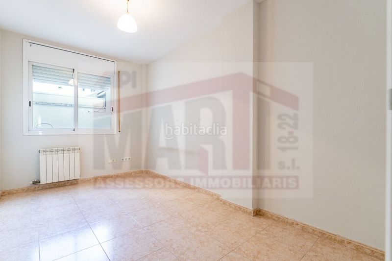 Foto e350ae5e-515c-4bda-970c-26a5ec4e4906. Pis amb calefacció aparcament a Mestral Reus